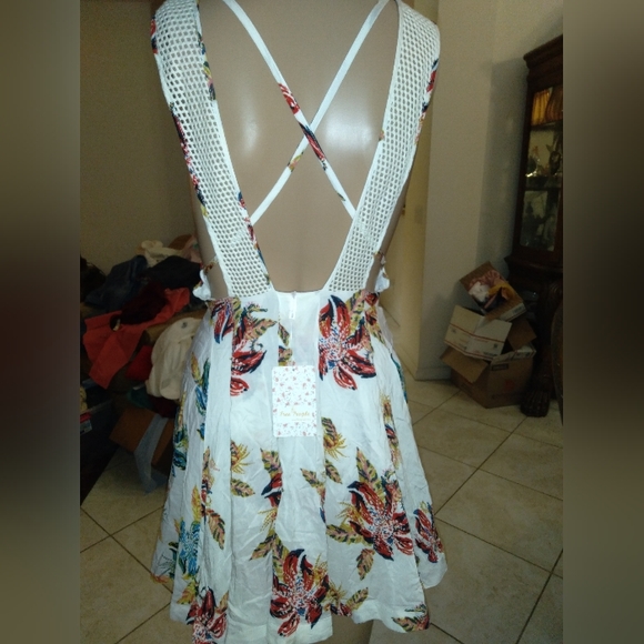 BNWT FREE PEOPLE DRESS SZ SM WHITE FLORAL MESH OPEN BACK PLUNGING NECKLINE - Picture 5 of 8